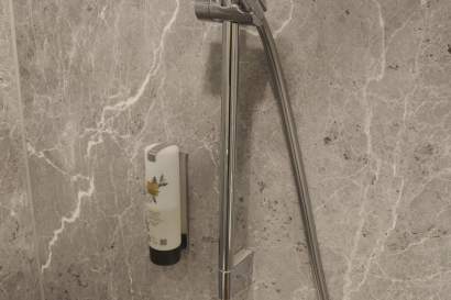 12-duschhahn-dusche-centralbb.jpg