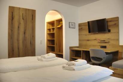 06-schrank-queransicht-obertauern.jpg